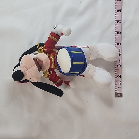 NWT Disneyland 2000 Band Drummer Goofy Beanie Plush - Picture 12 of 12
